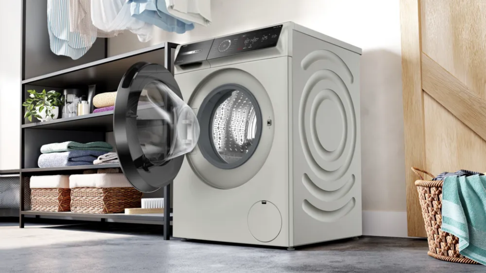 Bosch Serie 8, 10 KG Çamaşır Makinesi – WGB254ASTR