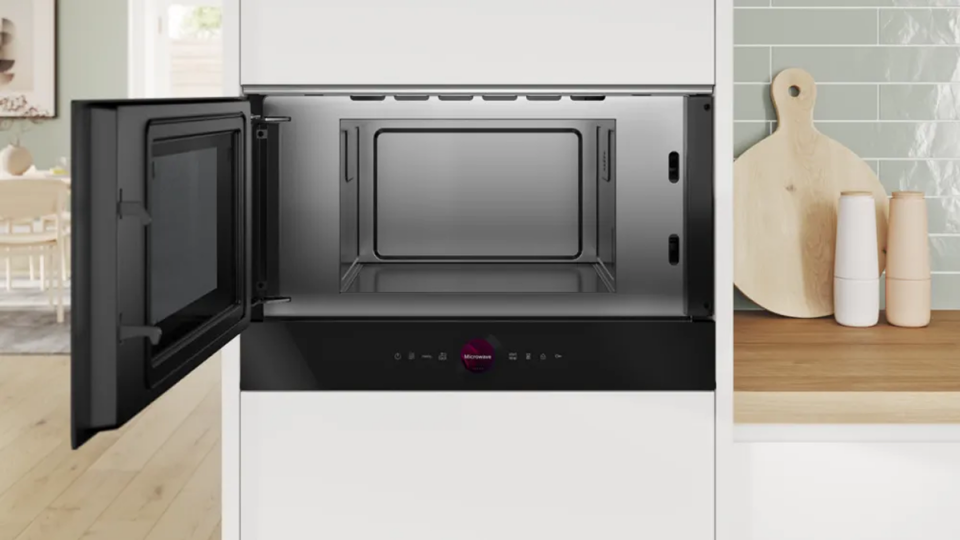 Bosch Series 8 Ankastre Mikrodalga - Siyah - BFL7221B1