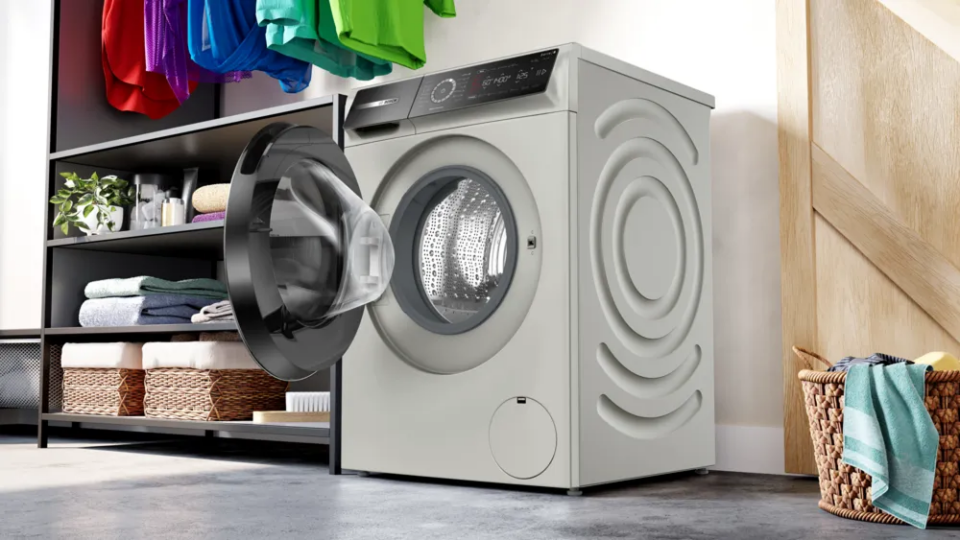 Bosch Serie 8 Çamaşır Makinesi 9 KG, 1400 Devir Inox - WGB2440XME