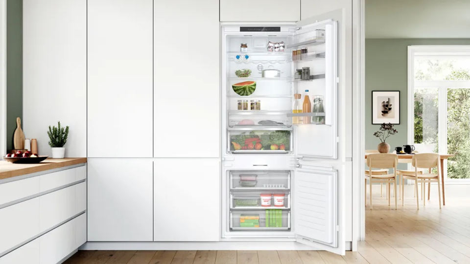 Bosch Serie 6 Alttan Donduruculu Ankastre Buzdolabı - KBN96ADD0 - 405 Litre